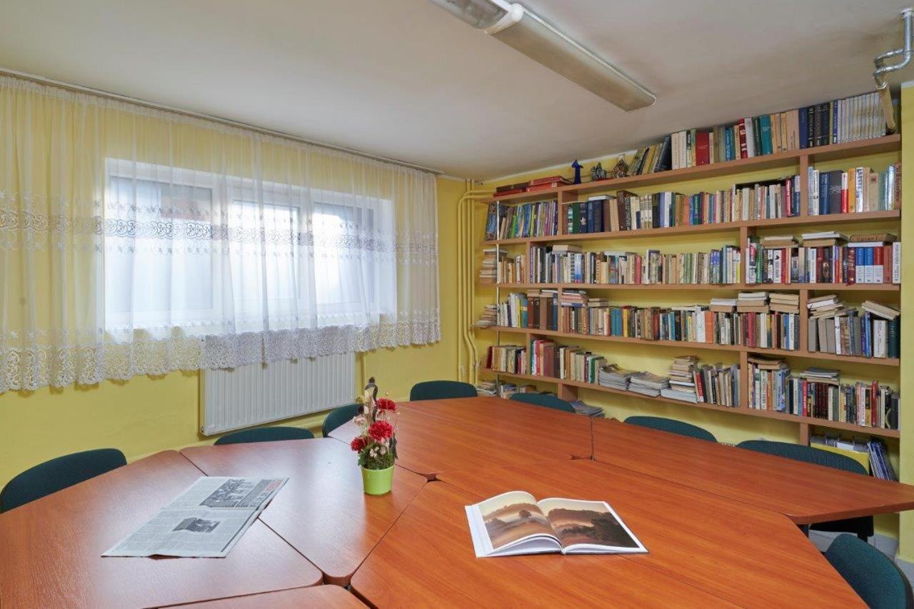 Szkolne Schronisko Mlodziezowe W Olsztynie旅舍 外观 照片